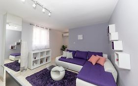 Happy Home Apartment